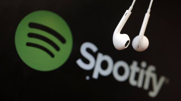 Spotify là 1 trong kho nhạc phong phú với con số mặt hàng triệu những bài xích hát